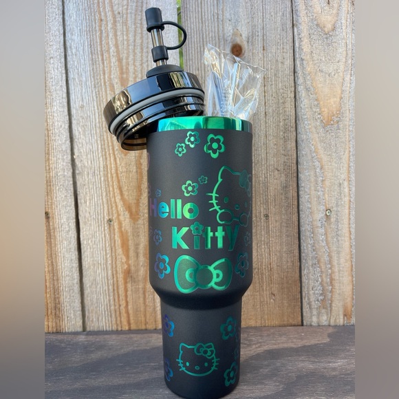 HELLO KITTY TUMBLER 40oz - Picture 3 of 16